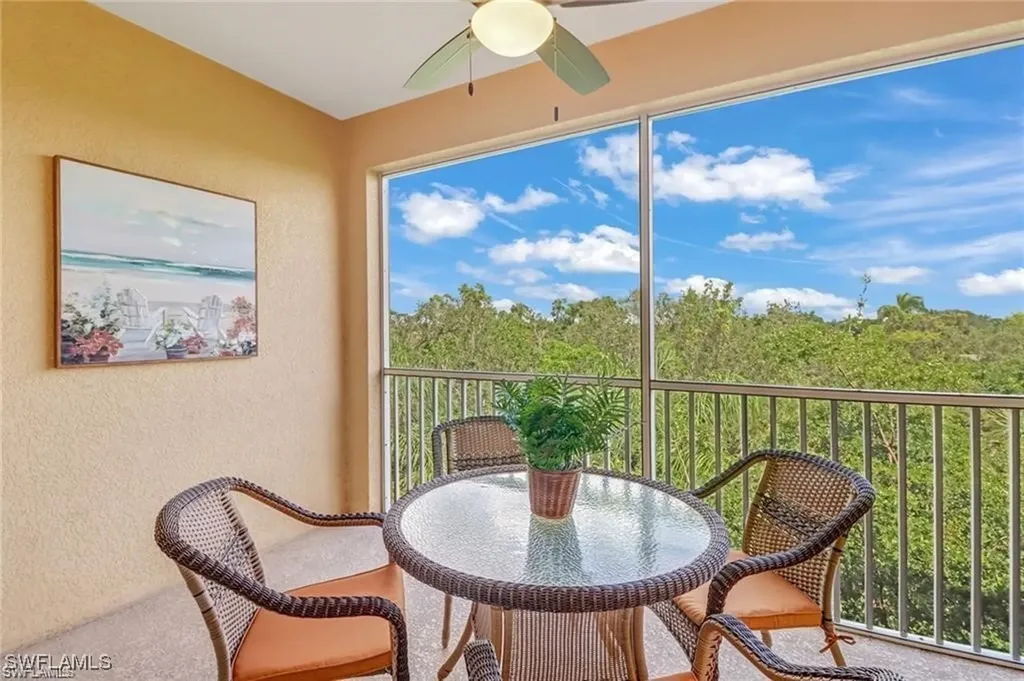 8261 Pathfinder Loop Fort Myers FL 33919