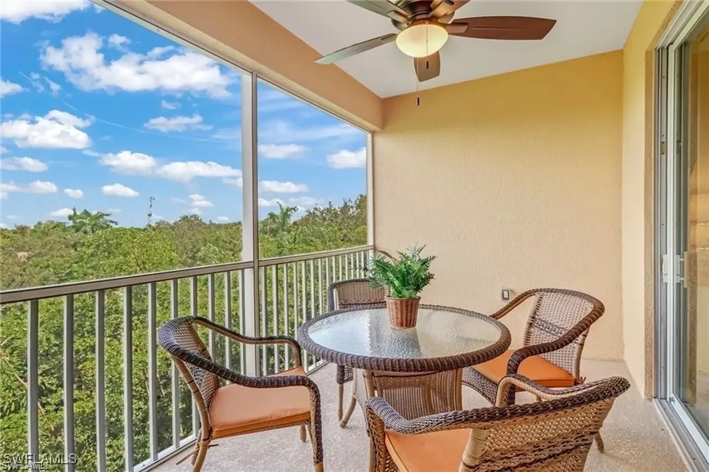 8261 Pathfinder Loop Fort Myers FL 33919