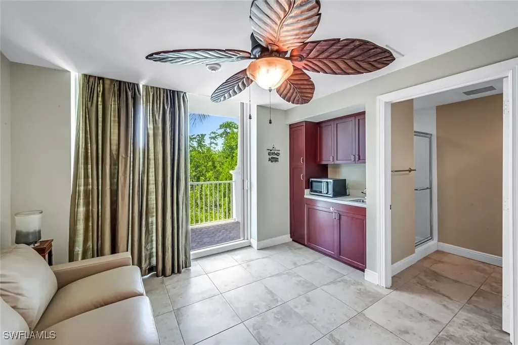 275 Indies Way Naples FL 34110