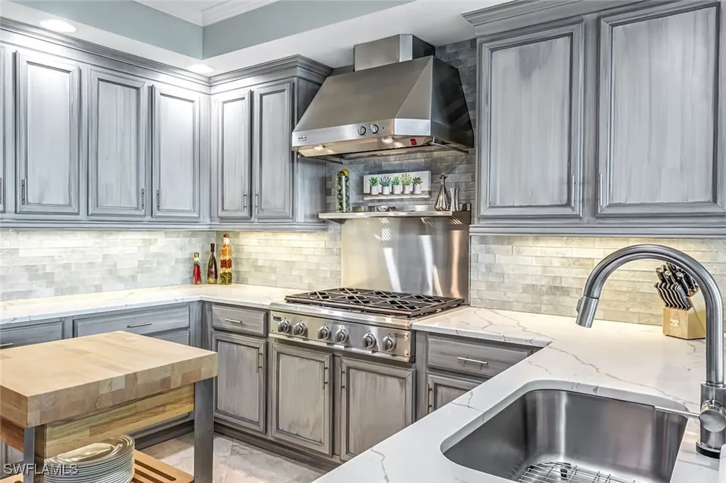 275 Indies Way Naples FL 34110