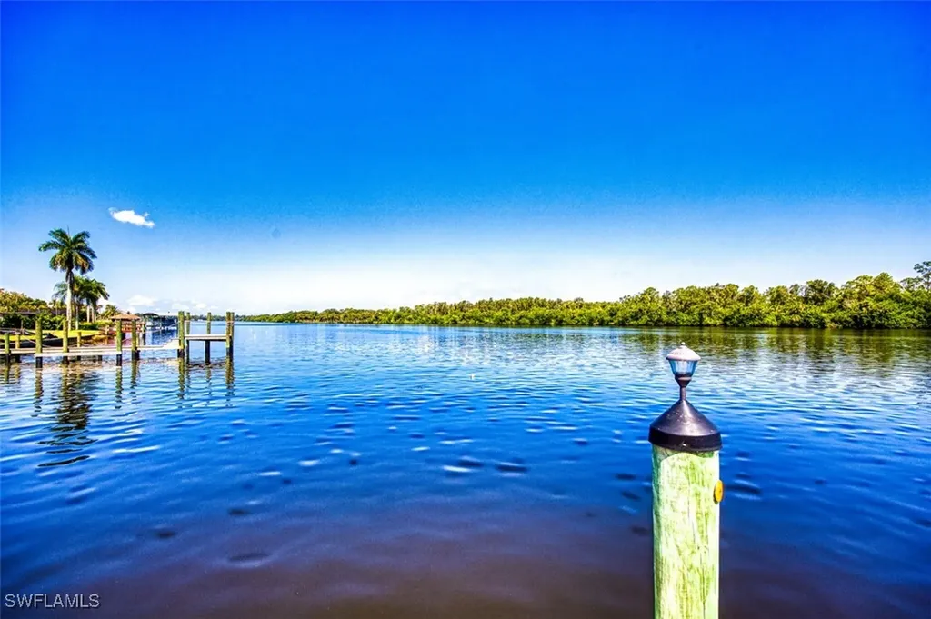 13820 River Forest Drive Fort Myers FL 33905