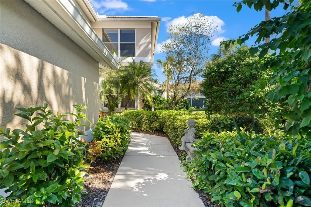 784 Carrick Bend Circle Naples FL 34110