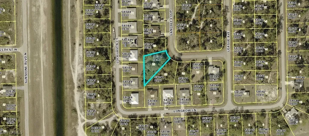 1825 Landale Loop Lehigh Acres FL 33972