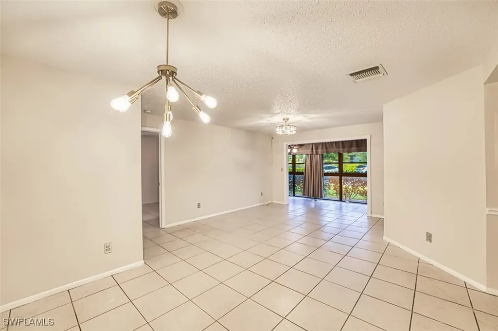 8061 S Woods Circle Fort Myers FL 33919