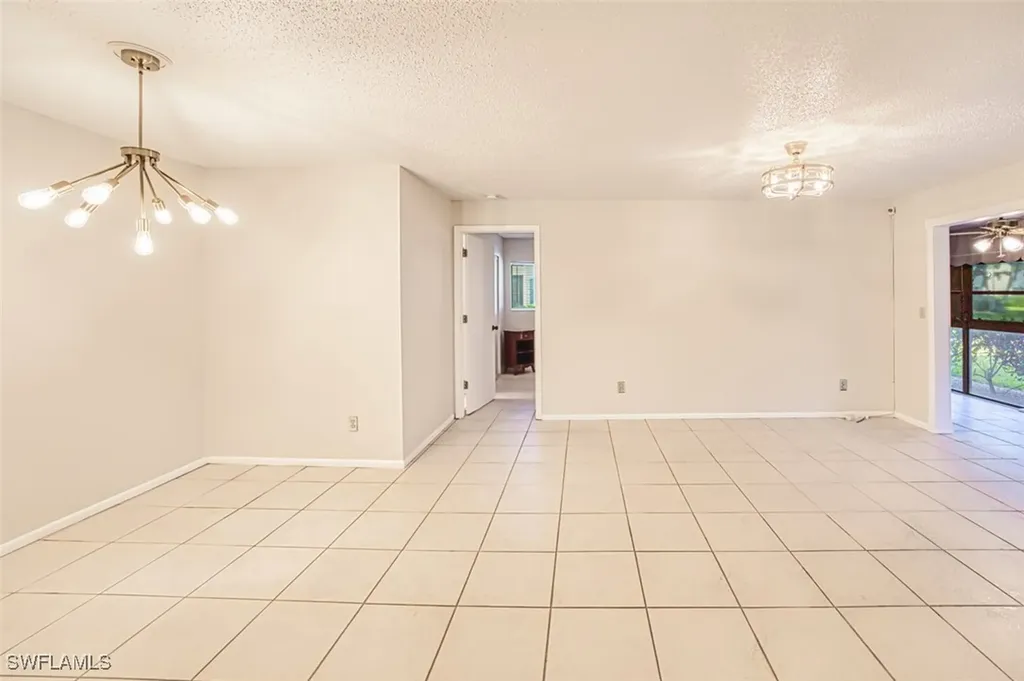 8061 S Woods Circle Fort Myers FL 33919