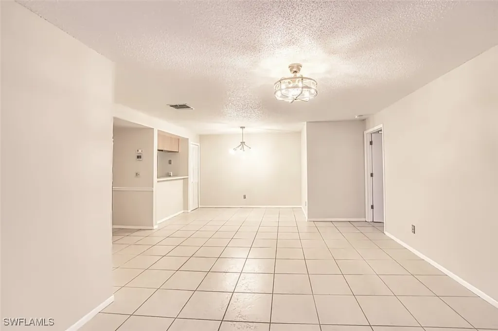 8061 S Woods Circle Fort Myers FL 33919