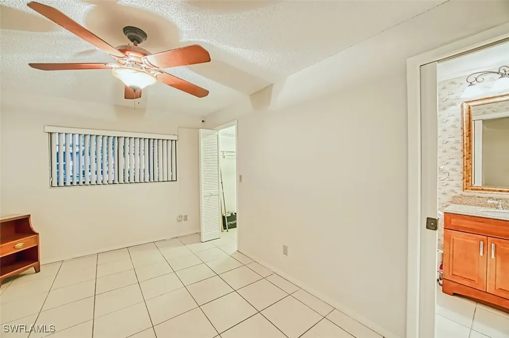 8061 S Woods Circle Fort Myers FL 33919