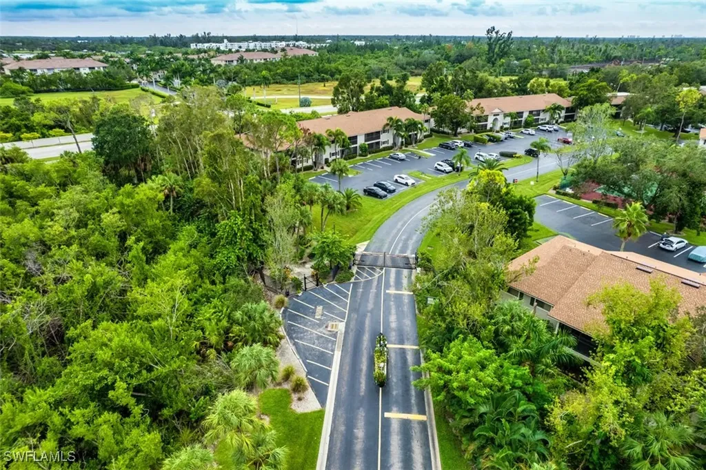 8061 S Woods Circle Fort Myers FL 33919