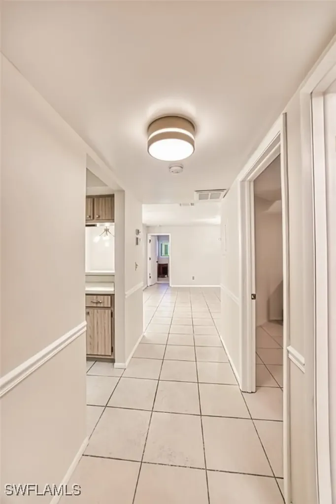 8061 S Woods Circle Fort Myers FL 33919