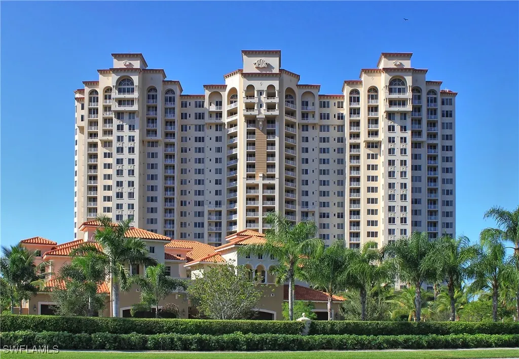 6597 Nicholas Boulevard Naples FL 34108