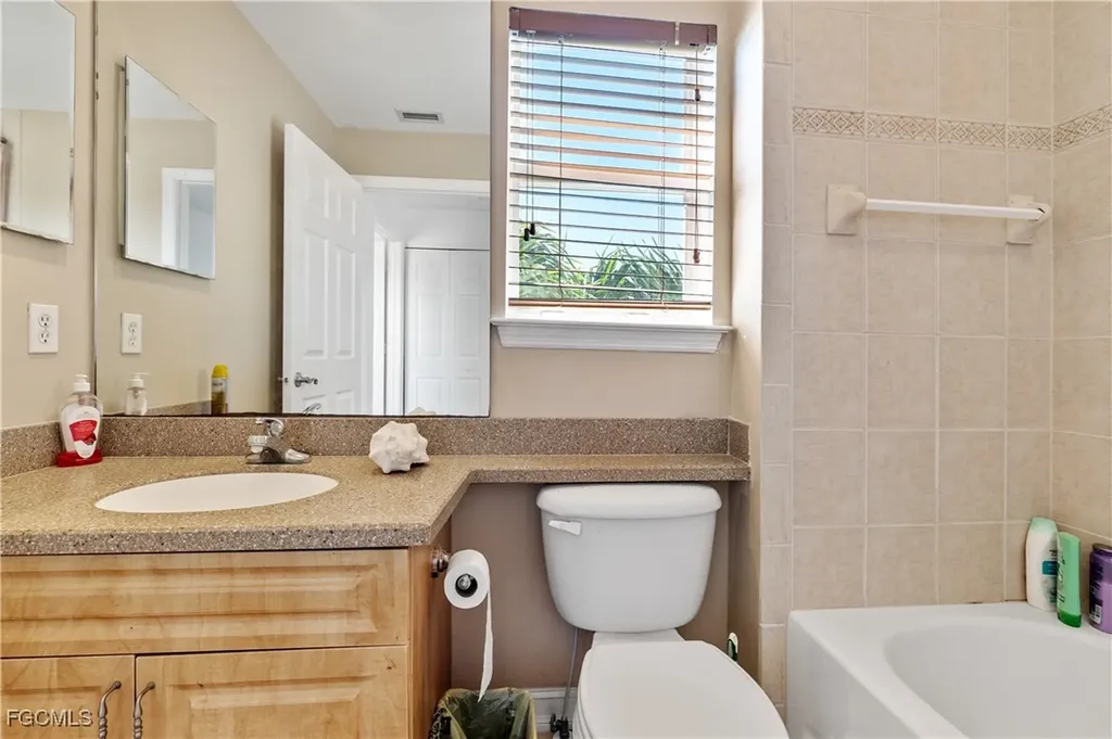 3101 SW 26th Place Cape Coral FL 33914