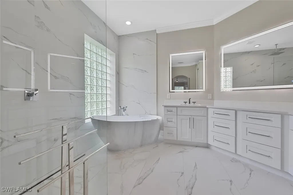 2722 Olde Cypress Drive Naples FL 34119