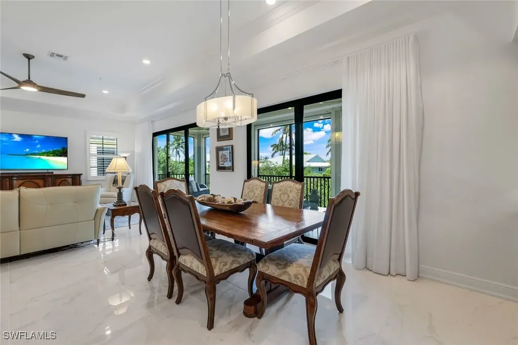 2488 Breakwater Way Naples FL 34112