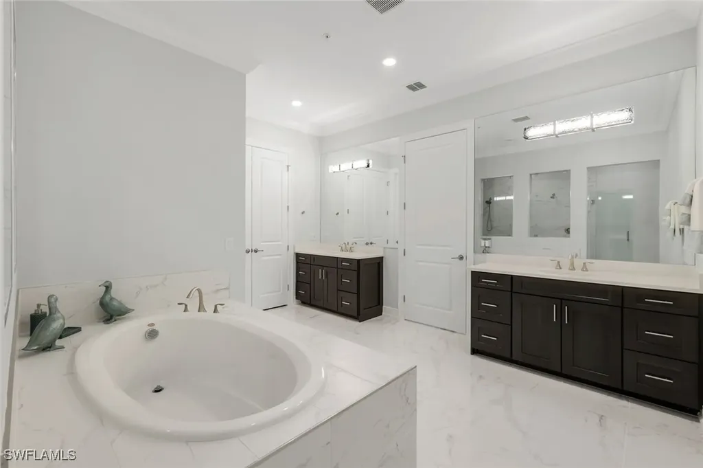 2488 Breakwater Way Naples FL 34112