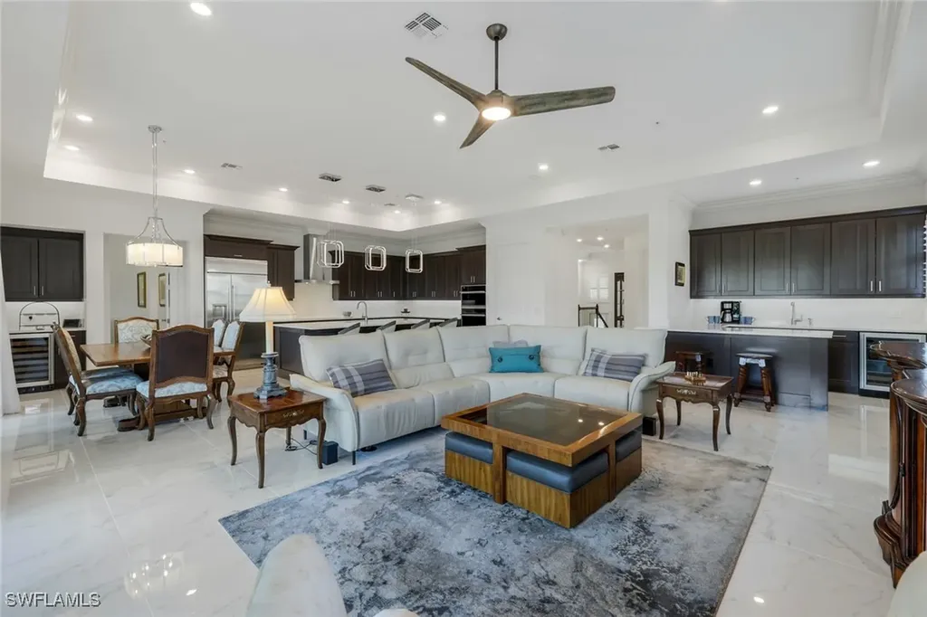 2488 Breakwater Way Naples FL 34112