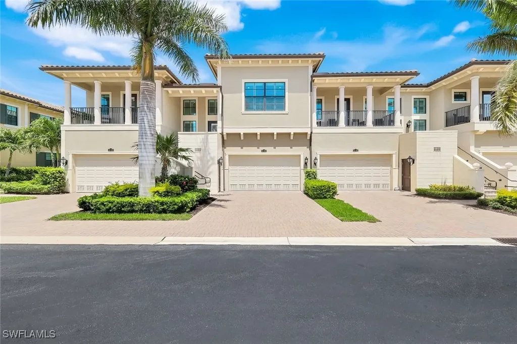 2488 Breakwater Way Naples FL 34112