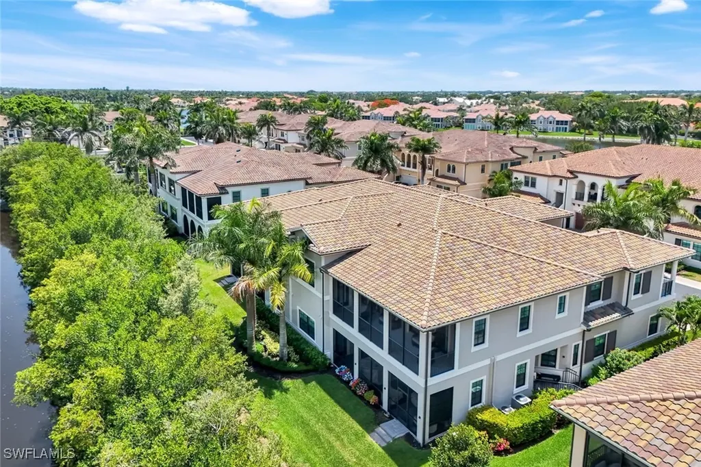 2488 Breakwater Way Naples FL 34112