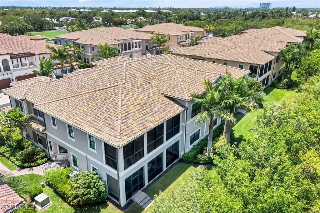 2488 Breakwater Way Naples FL 34112