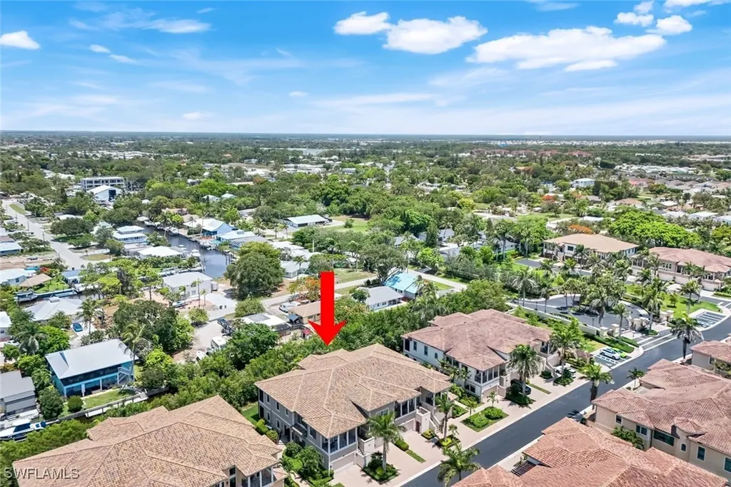 2488 Breakwater Way Naples FL 34112