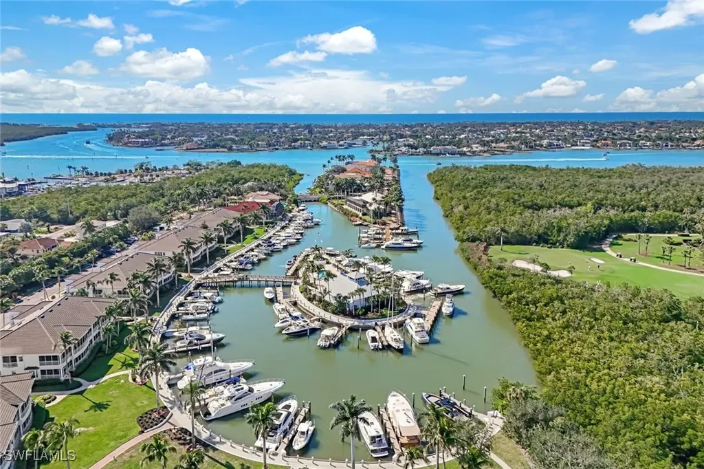 2488 Breakwater Way Naples FL 34112