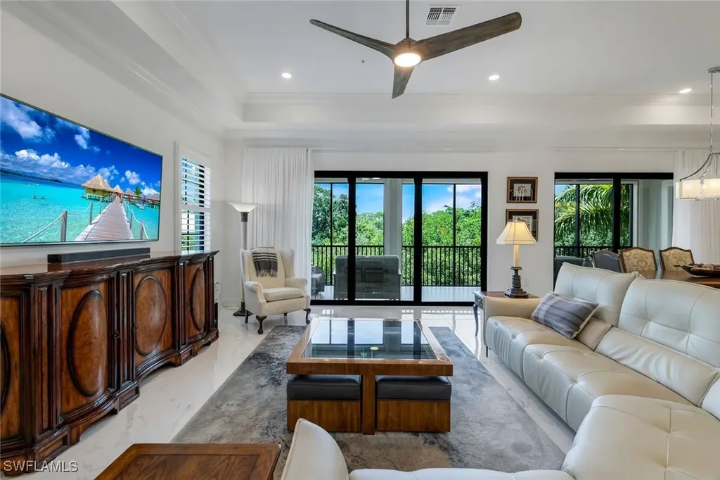 2488 Breakwater Way Naples FL 34112