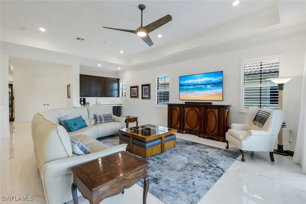 2488 Breakwater Way Naples FL 34112