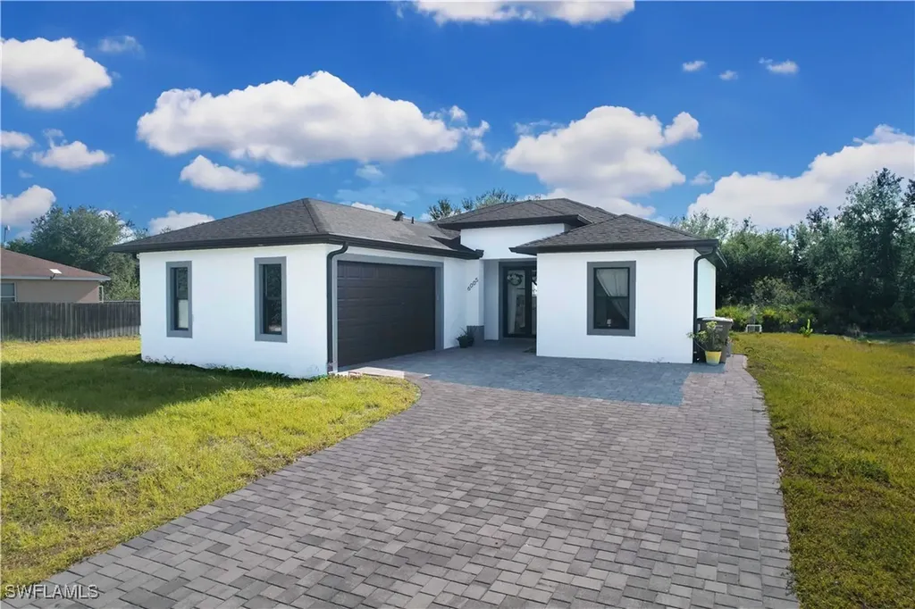 6005 Beth Avenue N Lehigh Acres FL 33971