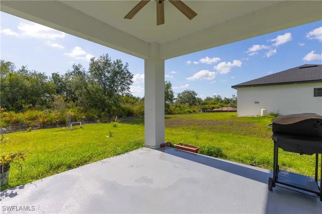 6005 Beth Avenue N Lehigh Acres FL 33971