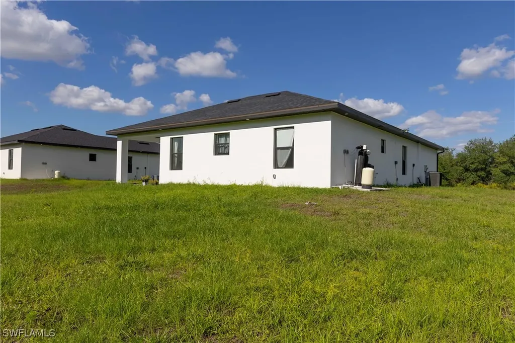 6005 Beth Avenue N Lehigh Acres FL 33971