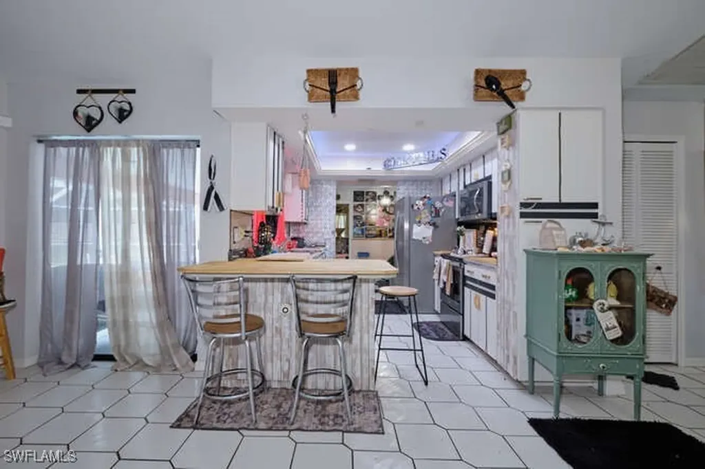 1120 SE 30th Street Cape Coral FL 33904
