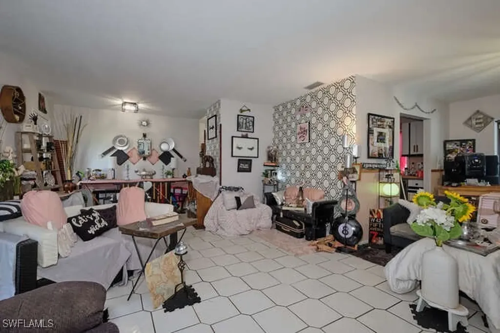 1120 SE 30th Street Cape Coral FL 33904