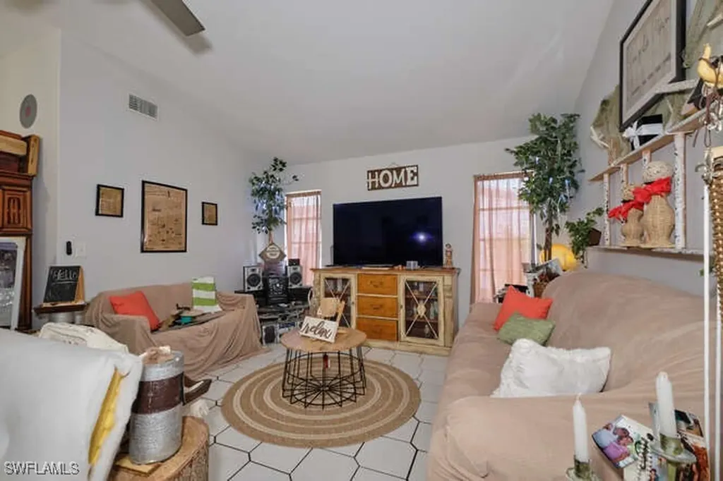 1120 SE 30th Street Cape Coral FL 33904
