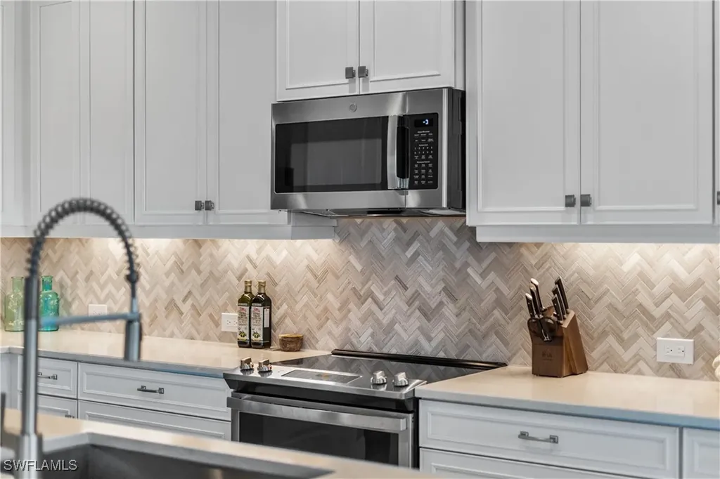 2609 Seychelles Circle Naples FL 34112