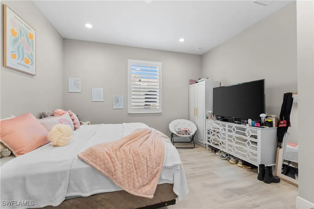 2609 Seychelles Circle Naples FL 34112