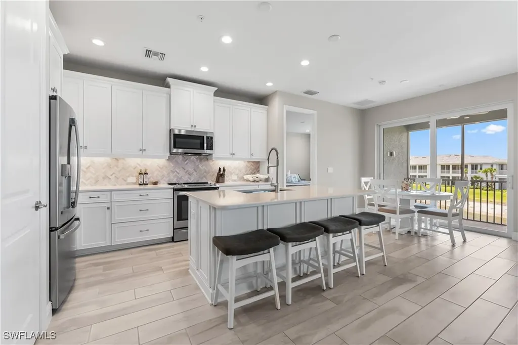 2609 Seychelles Circle Naples FL 34112