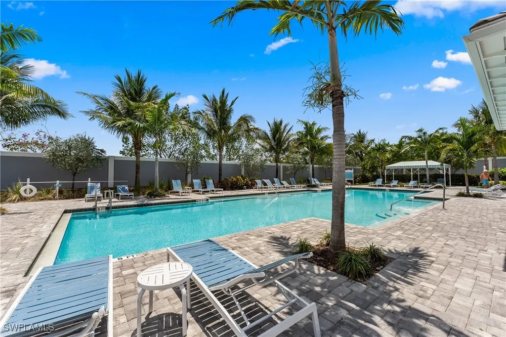 2609 Seychelles Circle Naples FL 34112