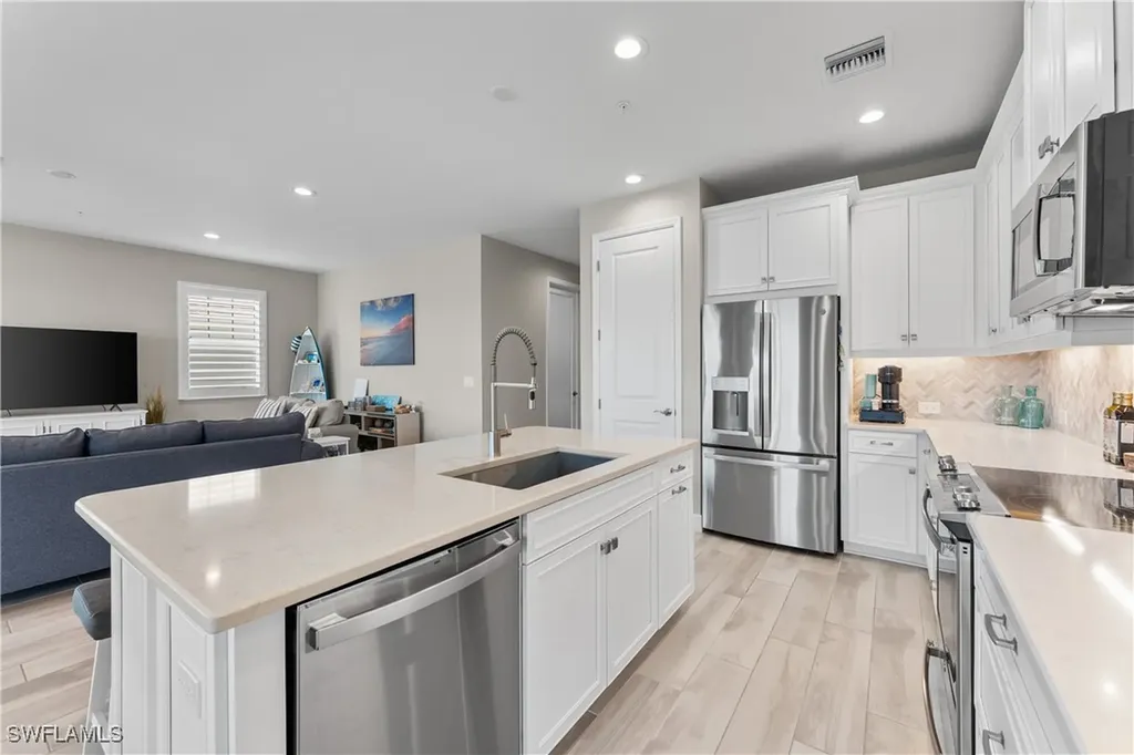 2609 Seychelles Circle Naples FL 34112