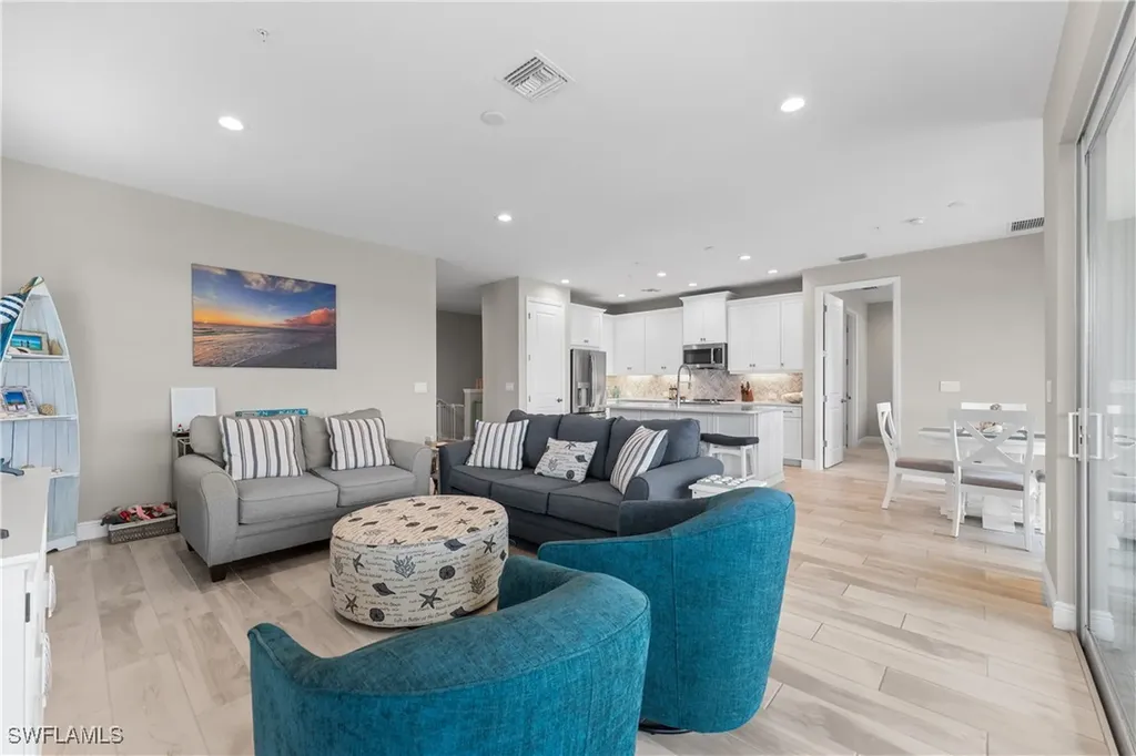 2609 Seychelles Circle Naples FL 34112