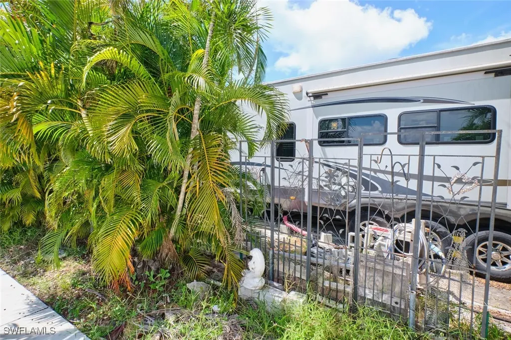 17135 Taffy Street Fort Myers FL 33908