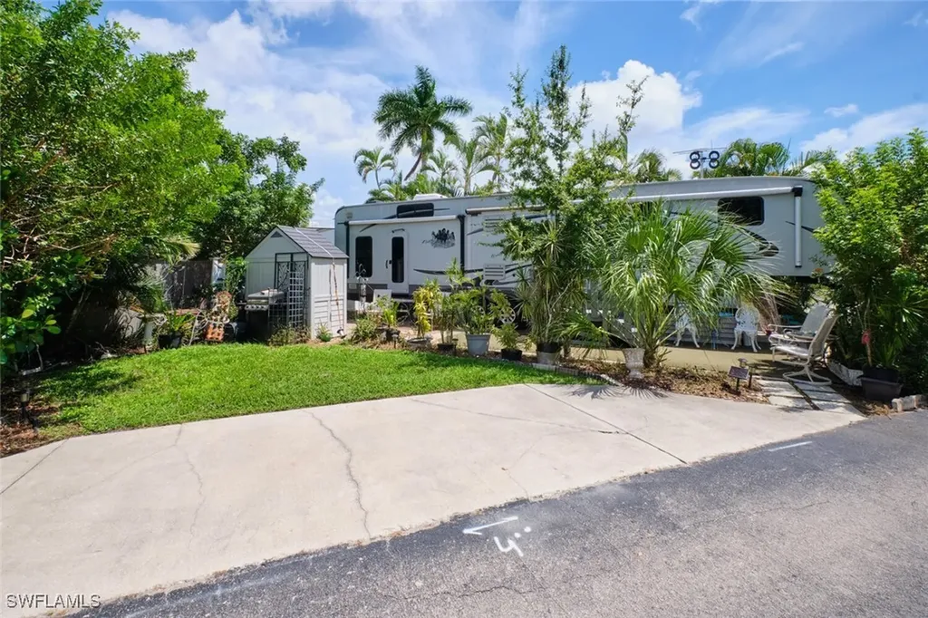 17135 Taffy Street Fort Myers FL 33908