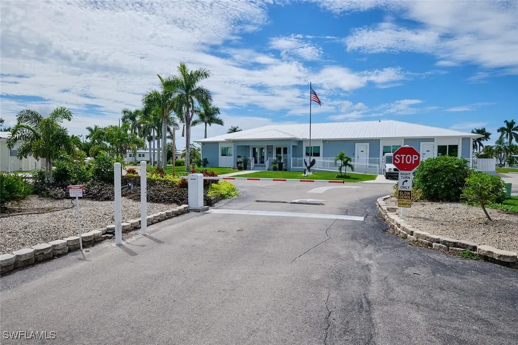 17135 Taffy Street Fort Myers FL 33908