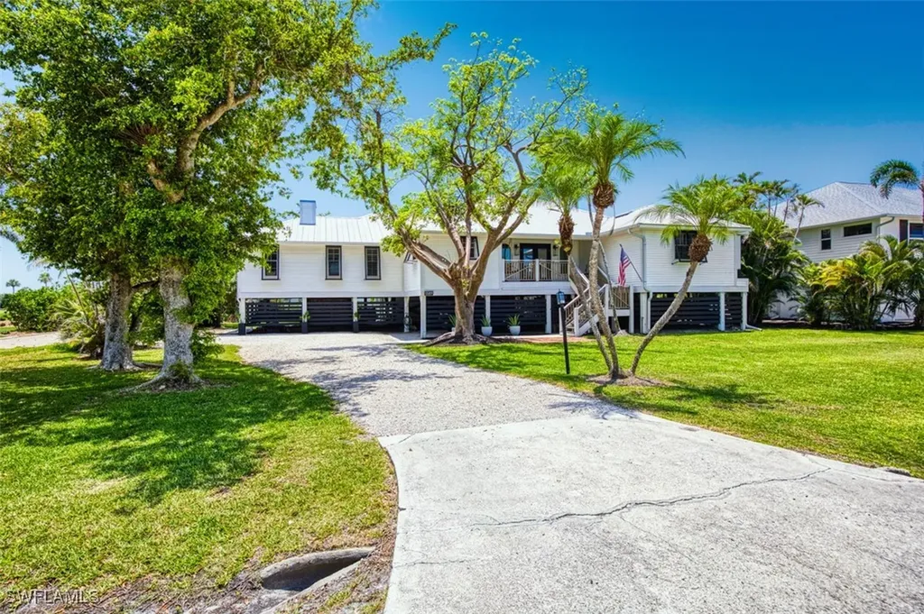 1589 Sand Castle Road Sanibel FL 33957
