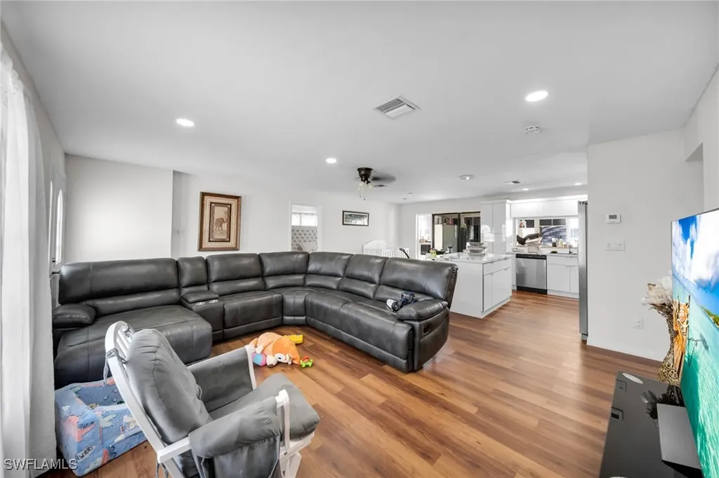 14260 Mcgregor Boulevard Fort Myers FL 33919