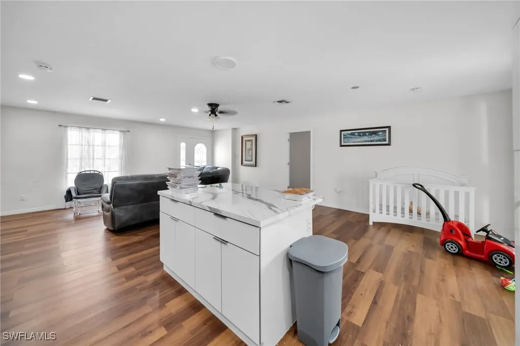 14260 Mcgregor Boulevard Fort Myers FL 33919