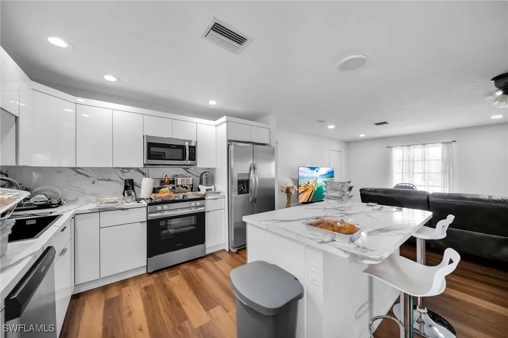 14260 Mcgregor Boulevard Fort Myers FL 33919