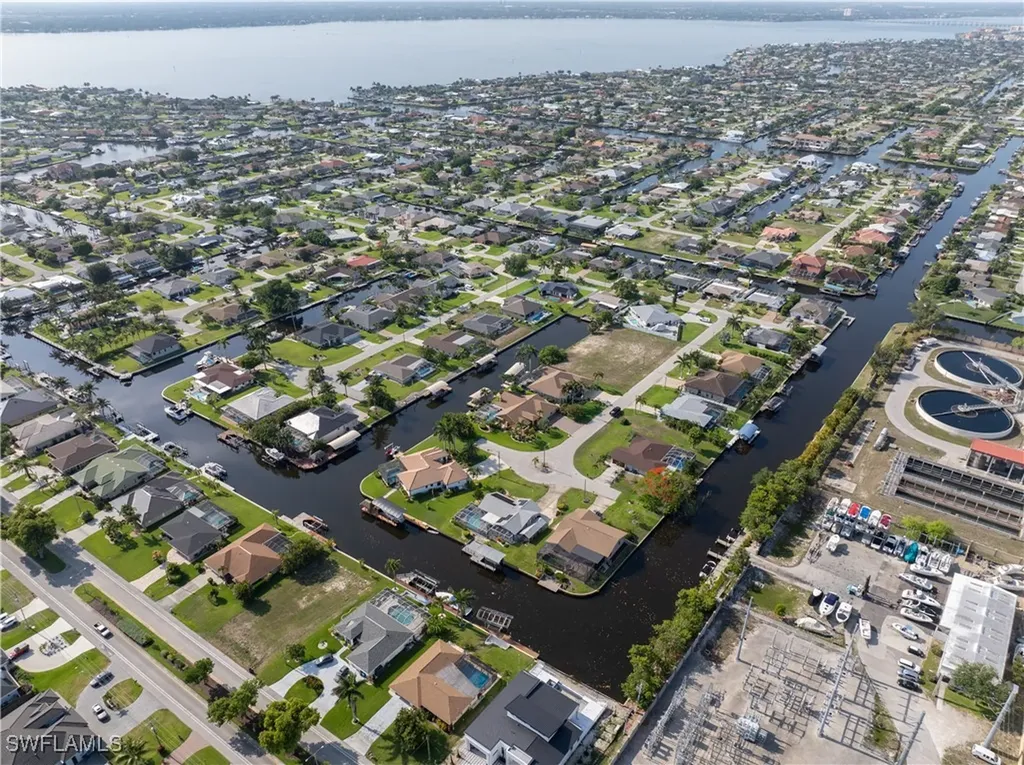 2529 SE 19th Avenue Cape Coral FL 33904