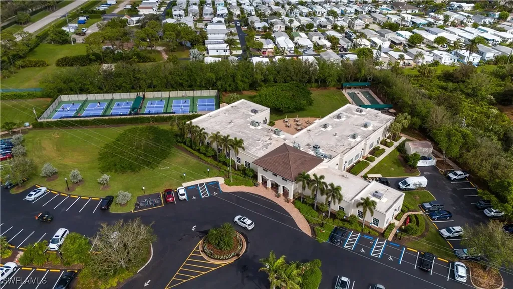 24797 Lakemont Cove Lane Bonita Springs FL 34134