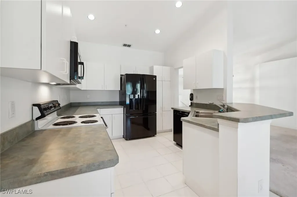 24797 Lakemont Cove Lane Bonita Springs FL 34134