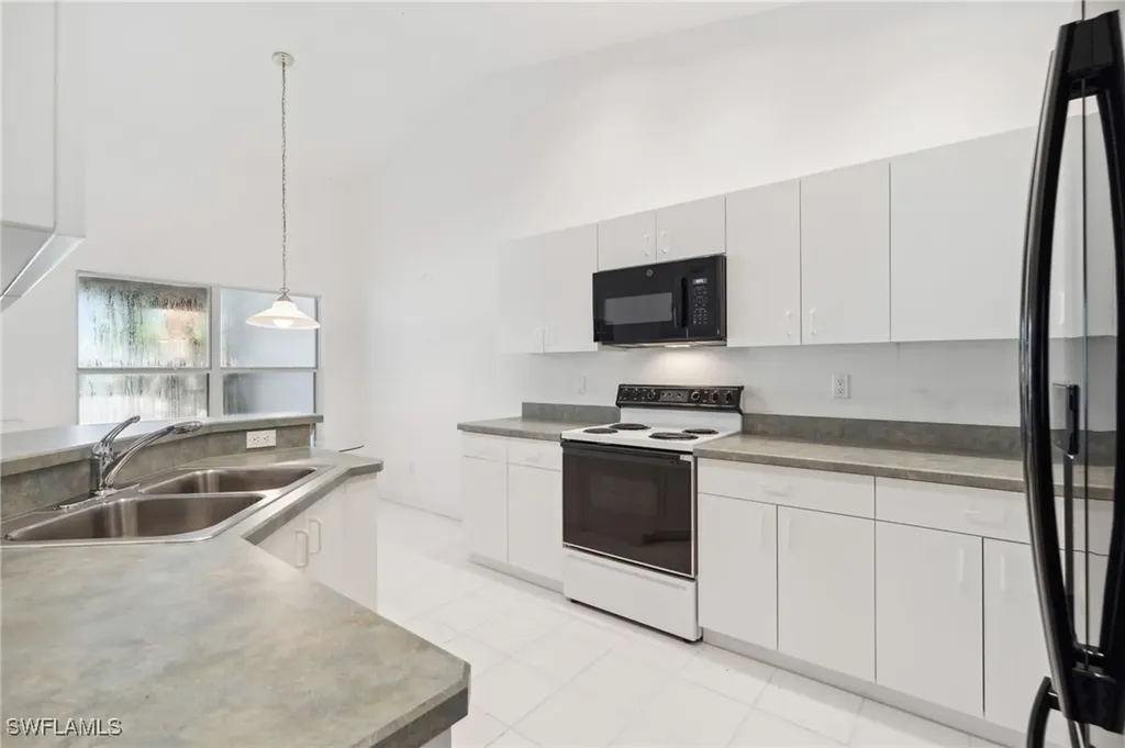 24797 Lakemont Cove Lane Bonita Springs FL 34134