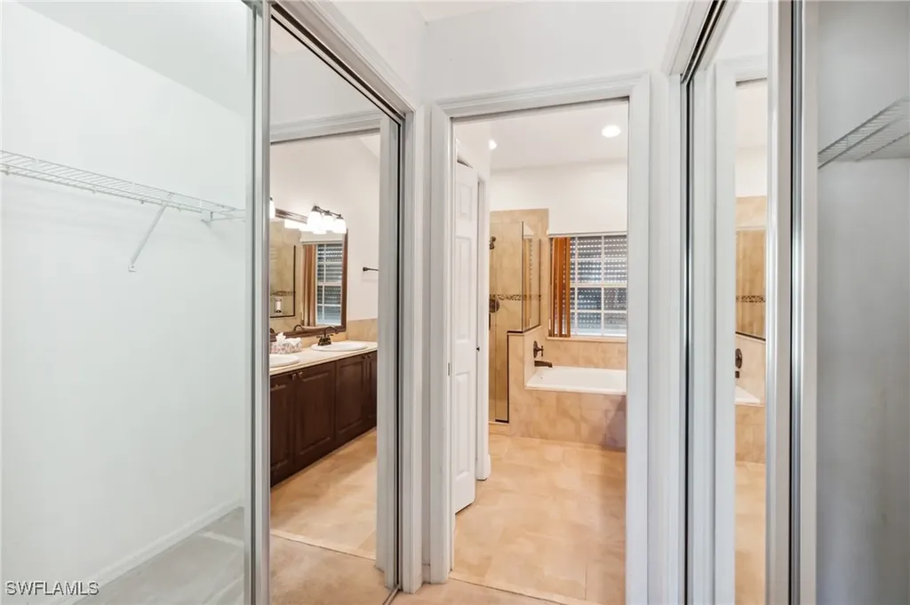 24797 Lakemont Cove Lane Bonita Springs FL 34134